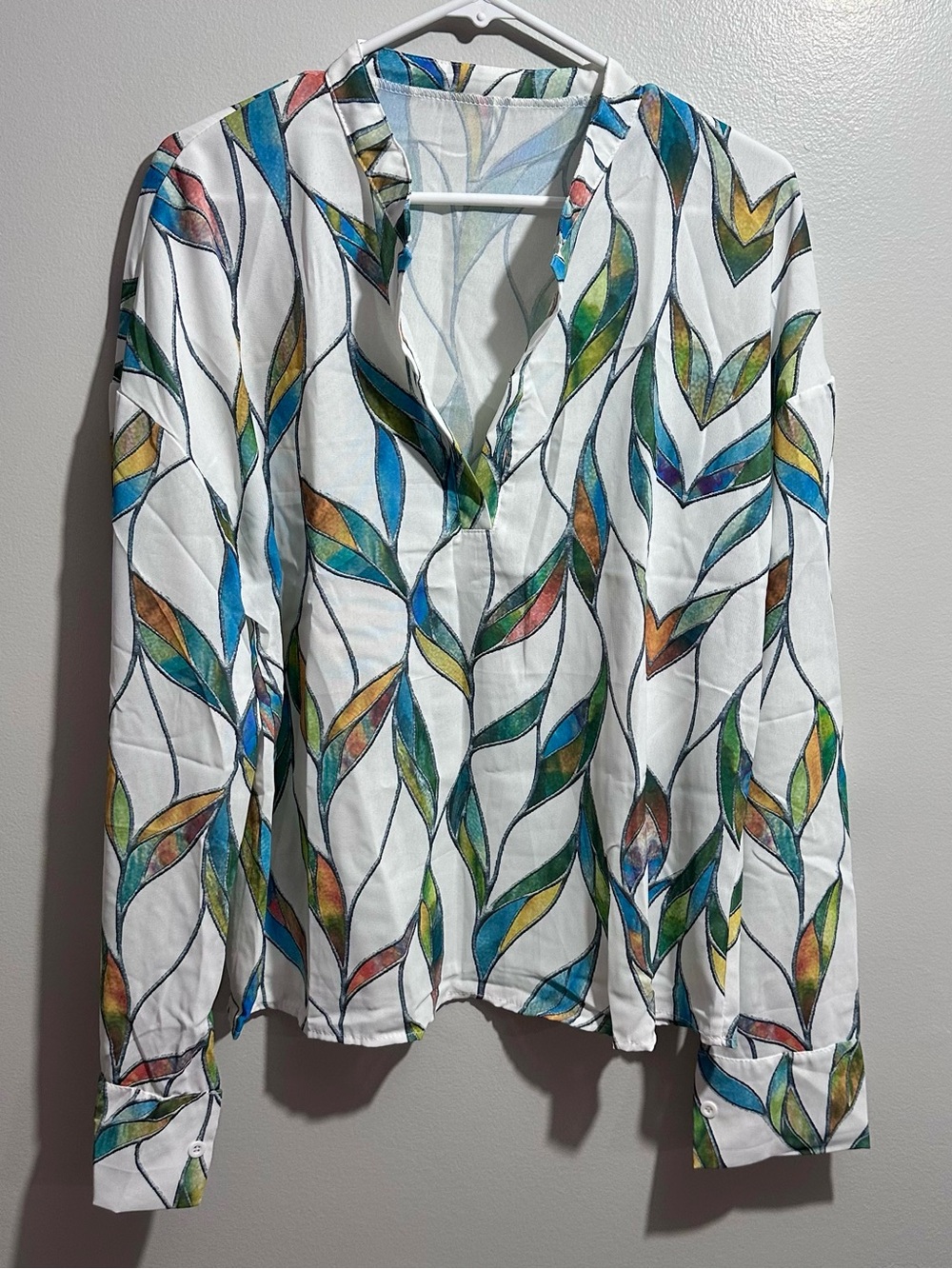 White V-Neck Leaf-Print Long Sleeve Blouse Size M (622)